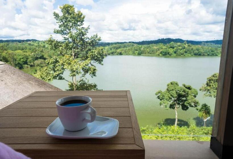 اتاق استاندارد با چشم‌انداز دریاچه, Tabebuia Spa And Safari Resort