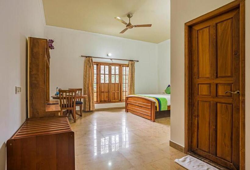Номер Стандарт, Itsy Hotels Classiyo Munnar Crown Resorts With Balcony
