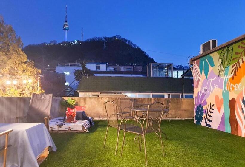 스탠다드 테라스 룸, Space Guesthouse
