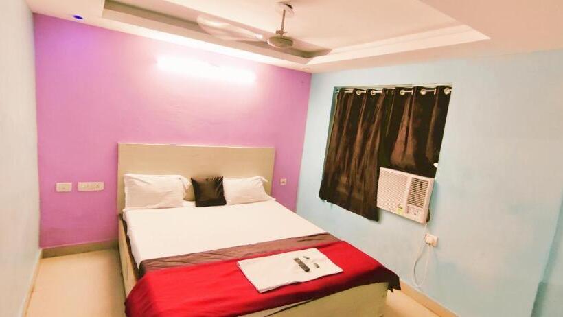 Номер Deluxe, Chandra Bindu Near Sea Beach