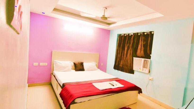 Номер Deluxe, Chandra Bindu Near Sea Beach
