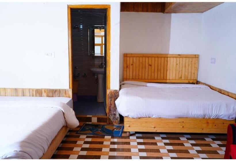 디럭스 룸, Rajendera Residency, Shimla