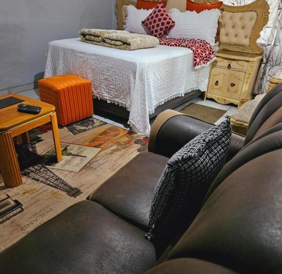 Номер Стандарт, Goodlife Guest House In Klerksdorp