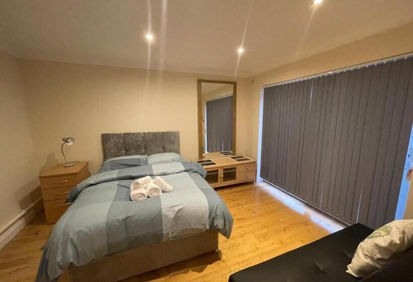 Номер Стандарт, New Malden House