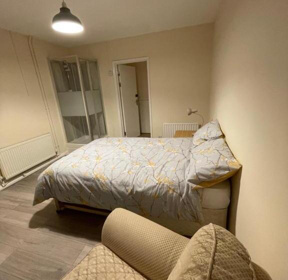 Номер Economy, New Malden House