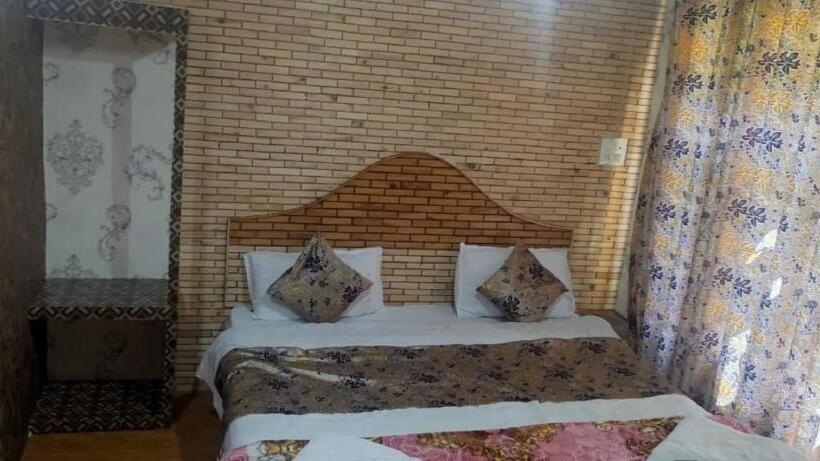 Номер Стандарт, Summer Palace, Pahalgam