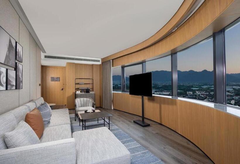 سوئیت کلاب, Sheraton Pujiang