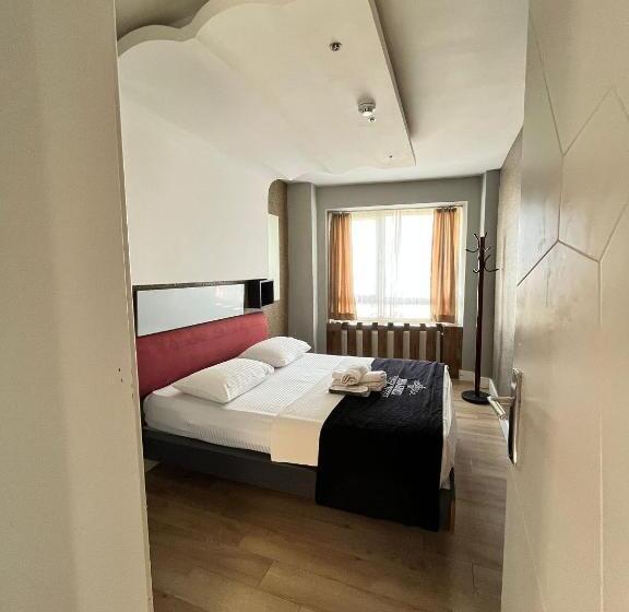 Люкс 2 Спальни, The Sisli Luxury Corner Suit