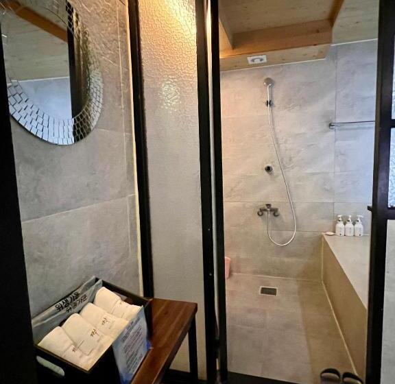 Номер Стандарт, Jjak Motel