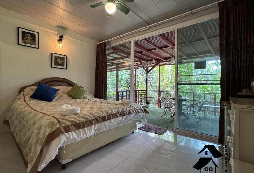 Номер Deluxe, Happy Garden Resort Betong