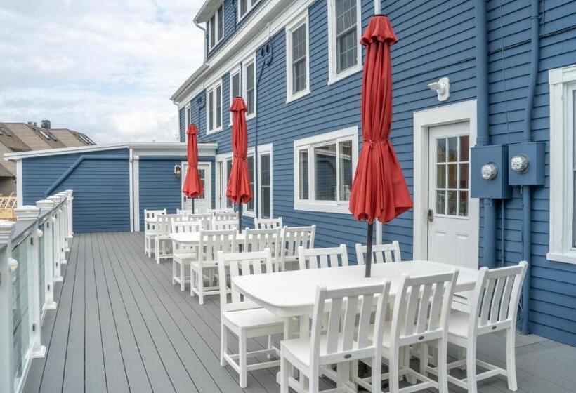 Family Suite, 935 Ocean, A Beachside Inn