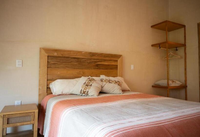Studio Standard z Balkonem, Yax Kiin Casa Boutique