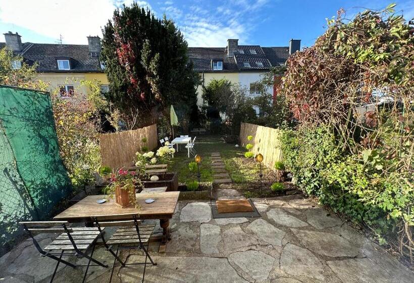 带2个卧室的公寓, Green Paradise & Cozy Retreat Salzburg With Free Parking
