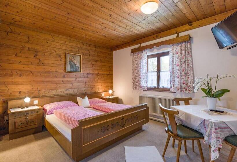 Семейный Номер, Baumgarten & Chalet Baumgarten