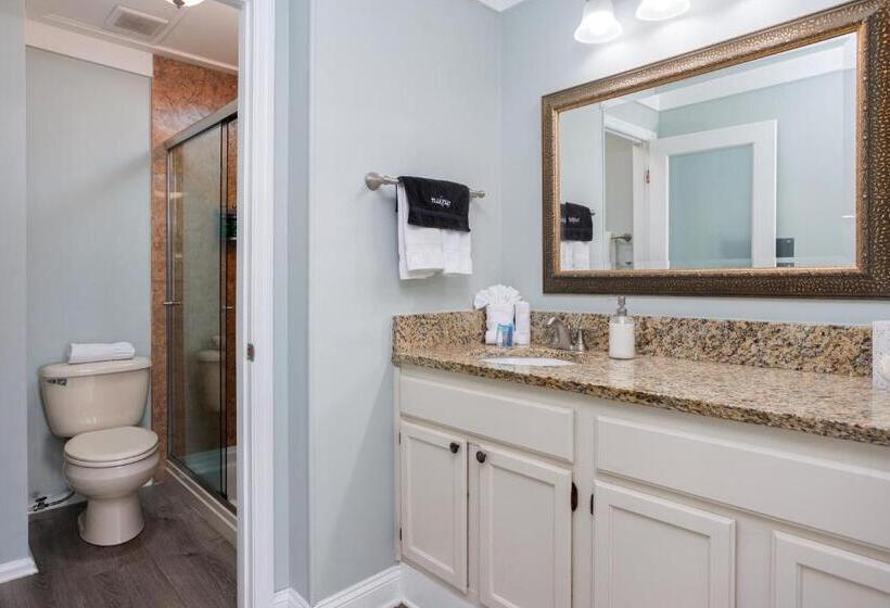 Номер Премиум, The Saint Augustine Beach House