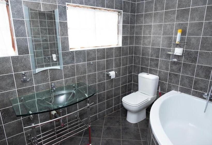 패밀리 룸, Faces Guesthouse La Provance