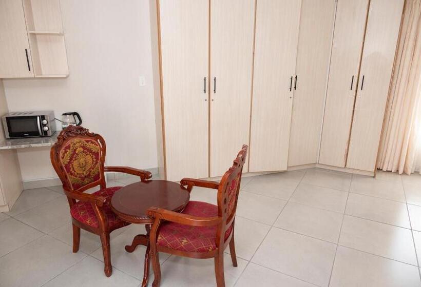 패밀리 룸, Faces Guesthouse La Provance