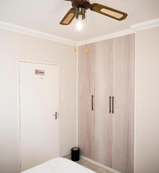 이코노미 룸, Faces Guesthouse La Provance