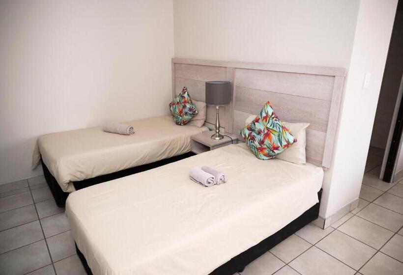 패밀리 룸, Faces Guesthouse La Provance