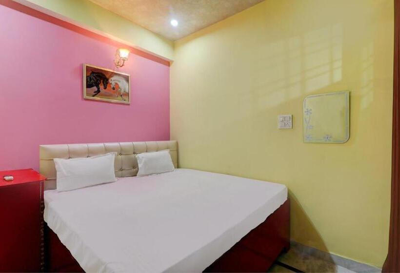 Трехместный Номер Классика, Oyo Prayag Hotel & Restaurent