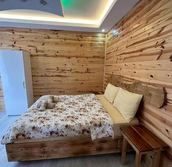 带大床的标准间, Peruma Otel Bungalov