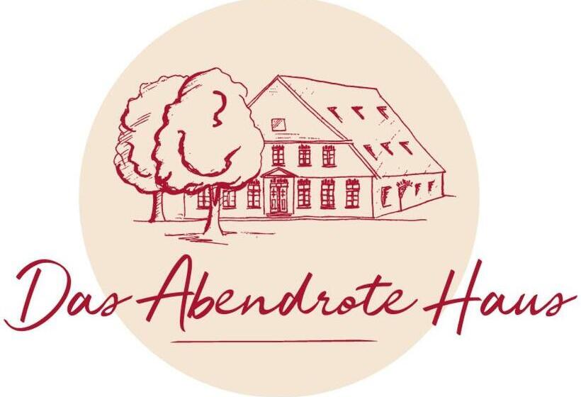 Номер Стандарт Вид на Сад, Das Abendrote Haus