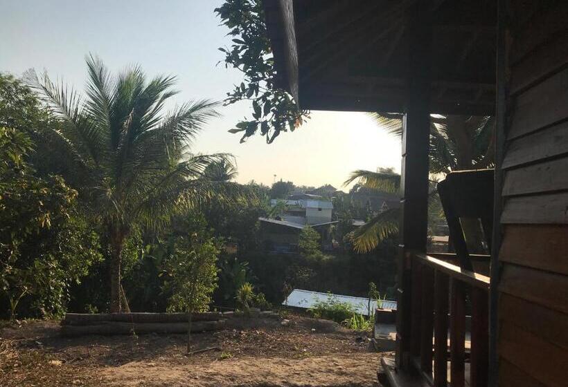 Номер Стандарт с Террасой, Muni S Lombok Bungalow