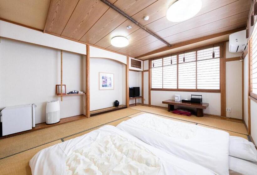 Номер Стандарт Трехместный, Fuji Sakura Onsen Ryokan