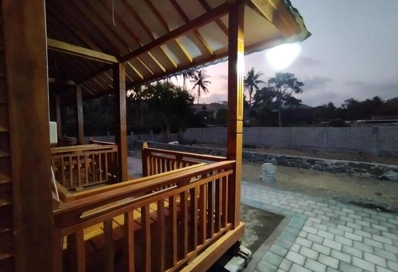 Номер Стандарт, Mandalika Queen Hostel