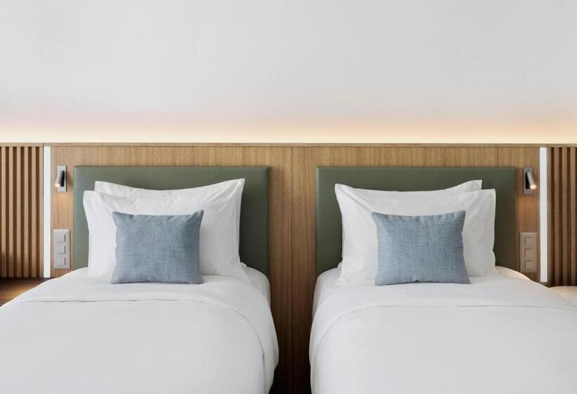 Номер Стандарт Внутренний, Courtyard By Marriott Biel Bienne