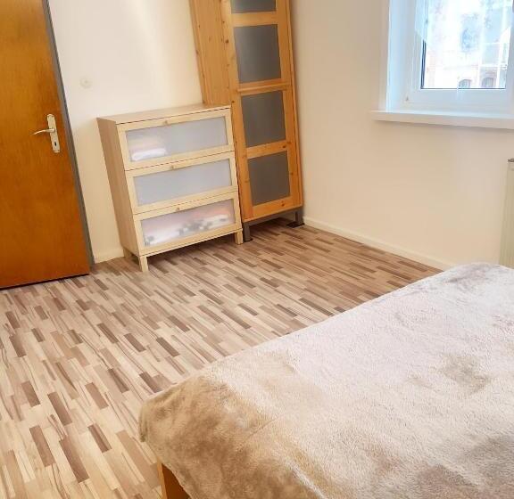 Номер Economy, Familienhaus