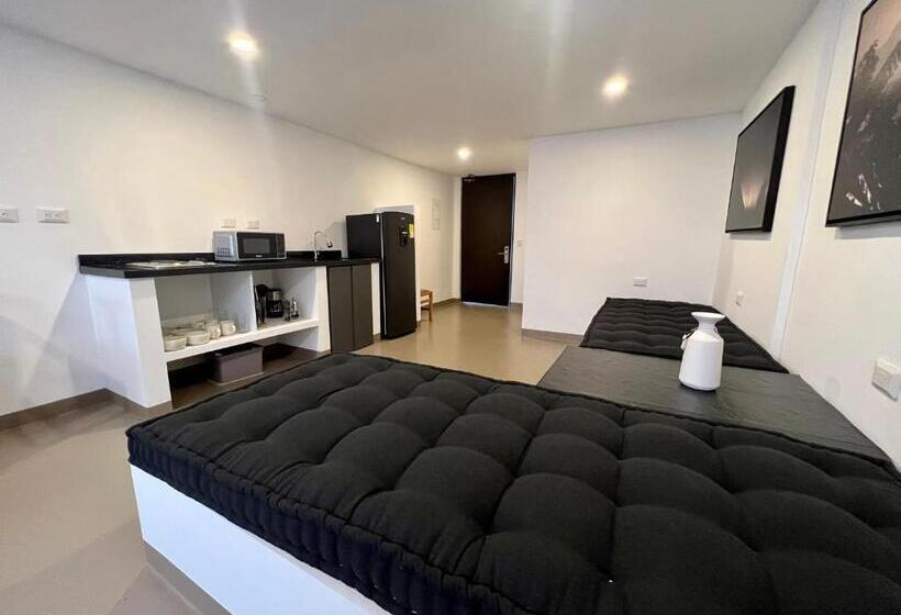 Люкс, Ope Suites Calle 100