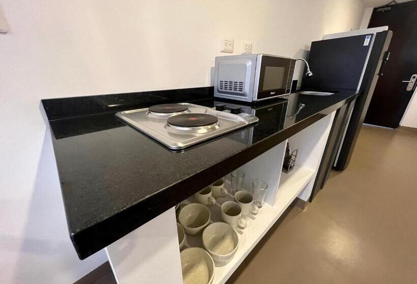 Люкс, Ope Suites Calle 100