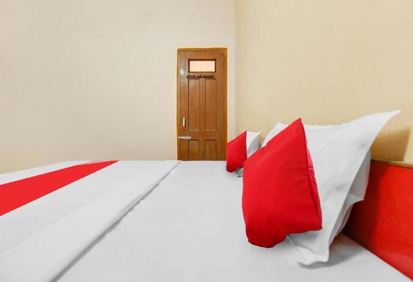 Трехместный Номер Классика, Oyo Flagship 81203 Hotel Moonlight