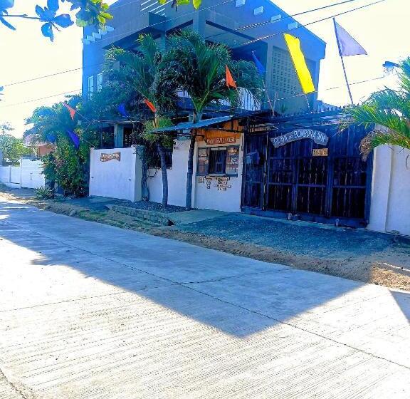 استودیوی استاندارد با چشم‌انداز دریا, Playa De Bombora Inn