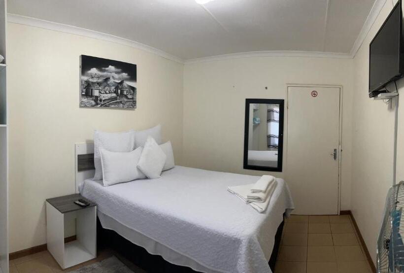 Номер Стандарт, Ncotshane Bnb