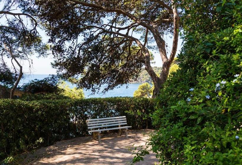 스탠다드 스튜디오, Parc Et Résidence Le Provençal