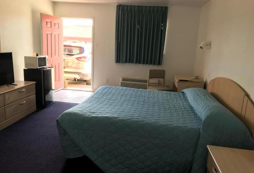 חדר סטנדרט עם מיטת קינג, Luxury Inn