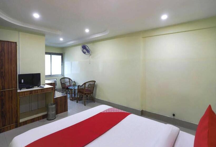 三人经典房间, Oyo Flagship Hotel Raja