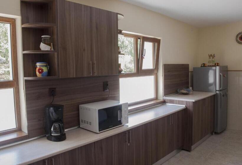 Дом 1 Спальня, Guest House Balkanski Kat