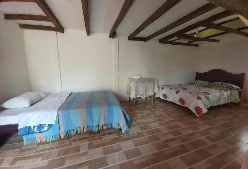 Семейное Бунгало, Hostal Pachamama