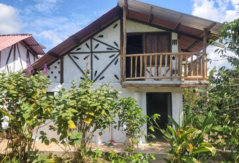 Номер Стандарт Трехместный, Hostal Pachamama
