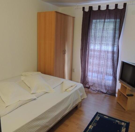 Номер Стандарт, Vila Giulia