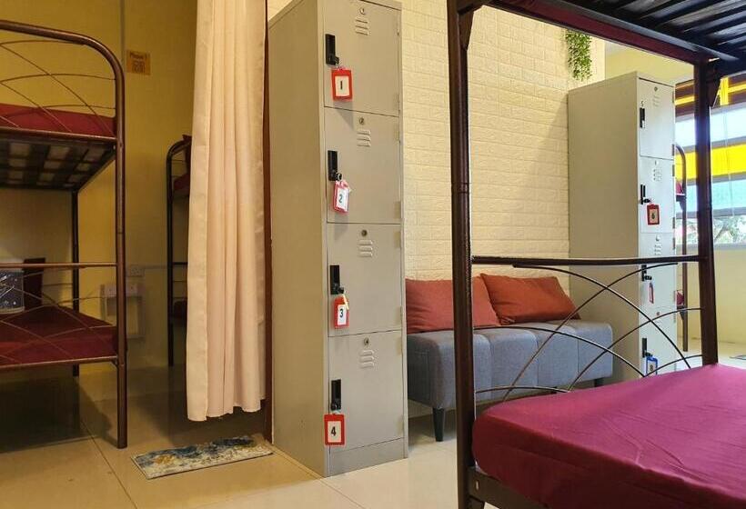 تختخواب در اتاق مشترک, Spot On 90856 Arriva Travellers