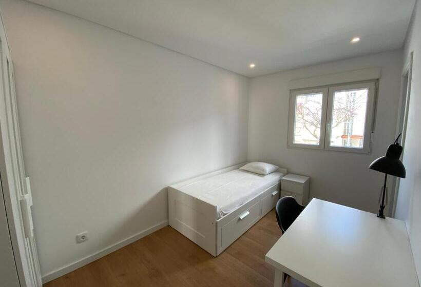 Номер Стандарт, Carcavelos Beach Walking Distance Room
