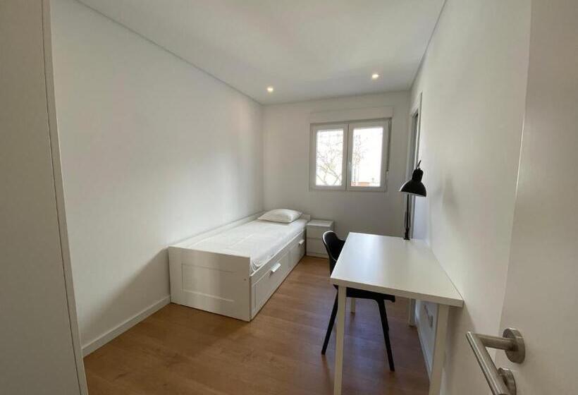 Номер Стандарт, Carcavelos Beach Walking Distance Room