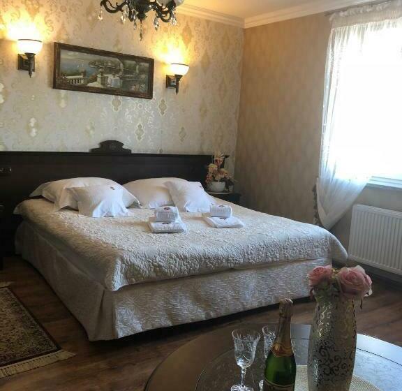 Номер Deluxe, Oławian