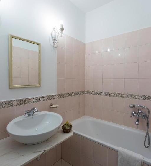 Апартаменты 1 Спальня, Villa Estera   Hotel & Restauracja