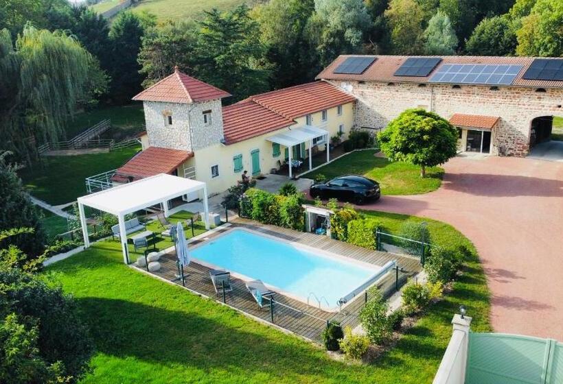 Номер Стандарт с Террасой, Chambres D Hôtes Les Vernayes