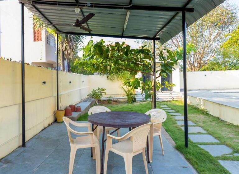 اتاق لوکس با تخت بزرگ, Vcp Beach Resort